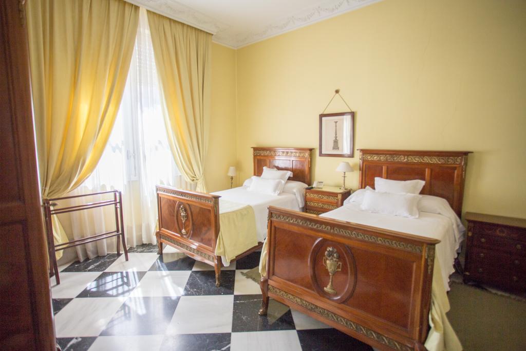 Villa De La Palmera Sevilla Exteriér fotografie
